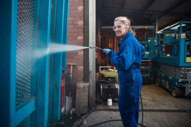 Best Factory Floor Cleaning  in Lewistown, MT